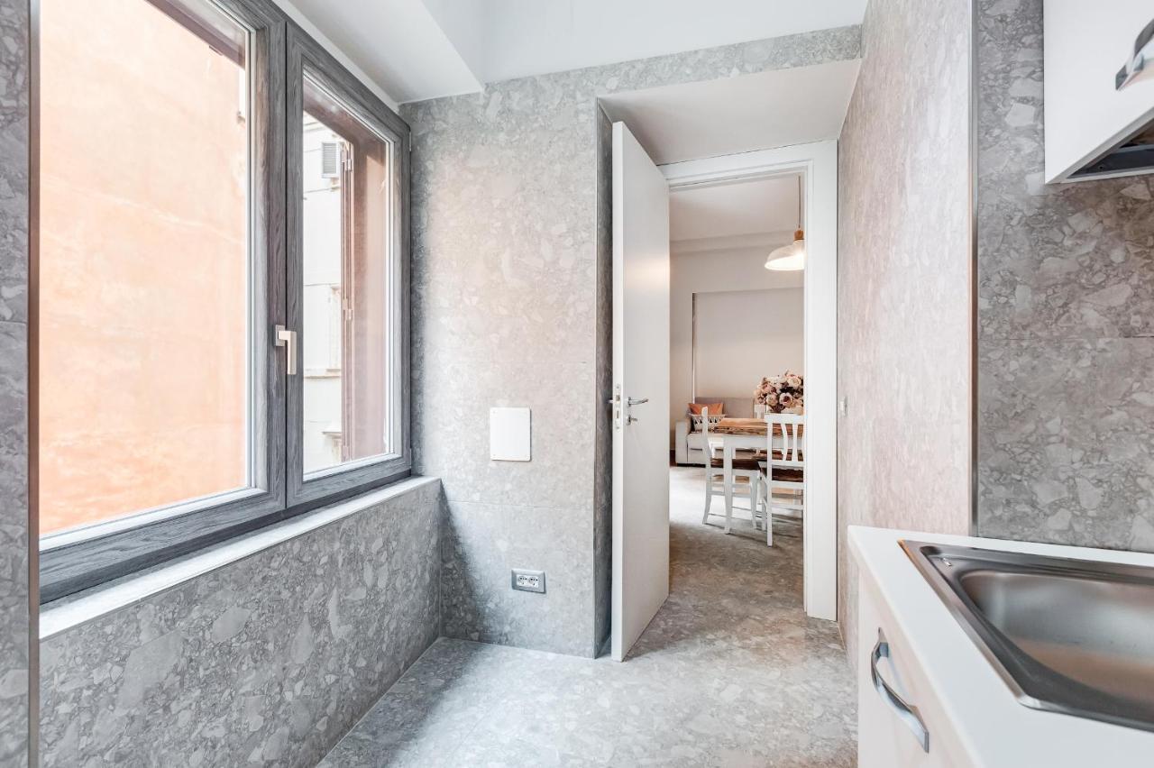 Trevi Fountain - Shabby - Romedreamhome Экстерьер фото