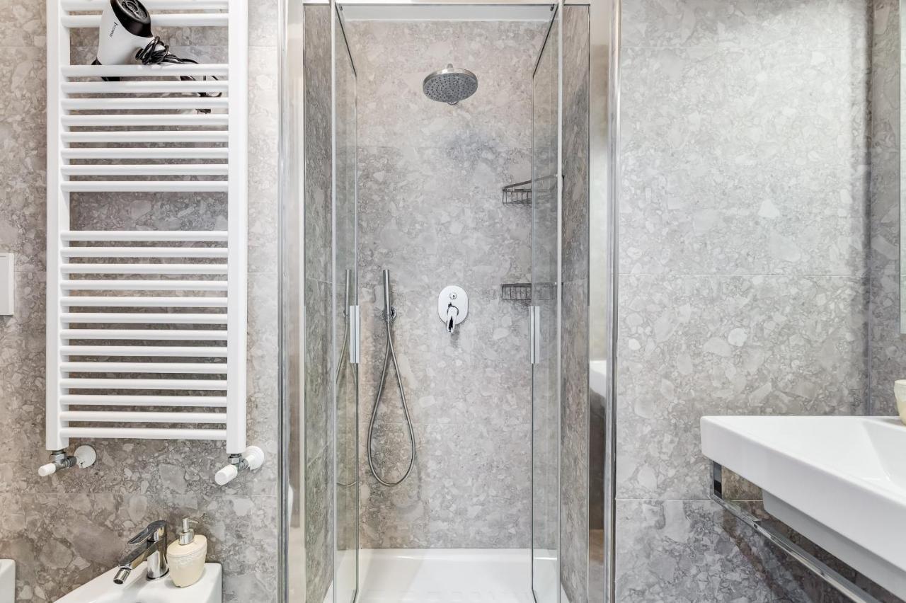 Trevi Fountain - Shabby - Romedreamhome Экстерьер фото