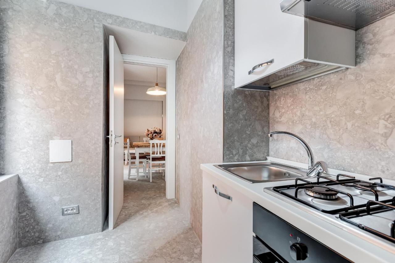 Trevi Fountain - Shabby - Romedreamhome Экстерьер фото